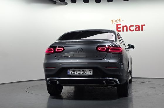 Mercedes-Benz GLC-Class GLC300e 4MATIC Coupe — пробег 71 655 км — фото 4 из 5