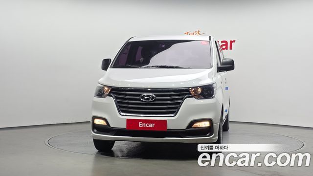 Hyundai Starex Wagon 12-Seater Style — пробег 39 694 км — фото 3 из 5