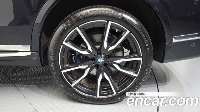 BMW X7 xDrive 40i M Sport 6STR — пробег 145 904 км — фото 5 из 5
