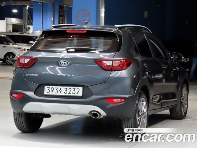 Kia Stonic 1.4 Trendy — пробег 48 010 км — фото 2 из 5