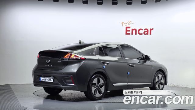 Hyundai Ioniq 1.6 HEV Q — пробег 49 758 км — фото 2 из 5