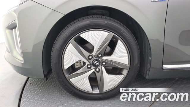Hyundai Ioniq 1.6 HEV Q — пробег 49 758 км — фото 5 из 5