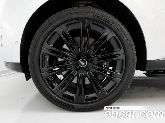 Land Rover Range Rover P530 Autobiography Long Wheel Base — пробег 9 810 км — фото 5 из 5