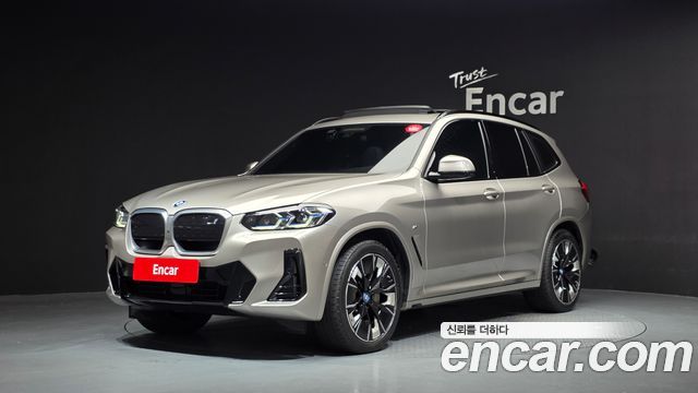 BMW iX3 M Sports — пробег 9 437 км — фото 1 из 5