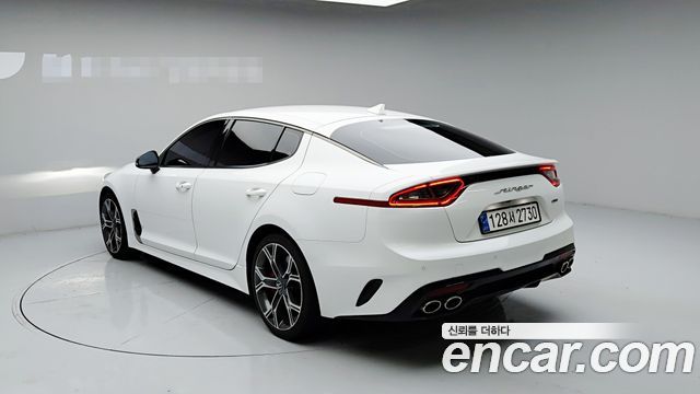 Kia Stinger 2.0 Turbo AWD Platinum — пробег 83 776 км — фото 4 из 5