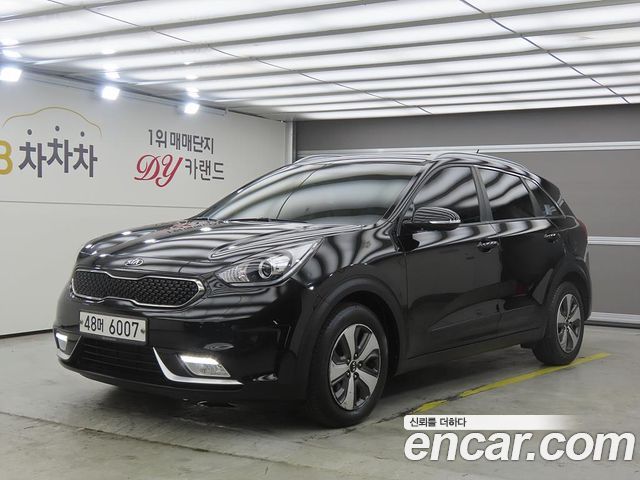 Kia Niro Luxury — пробег 146 993 км — фото 1 из 5