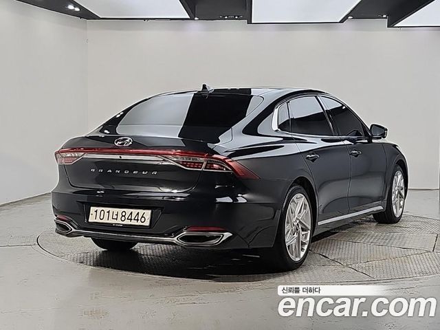 Hyundai Grandeur 2.5 Exclusice — пробег 202 000 км — фото 4 из 5