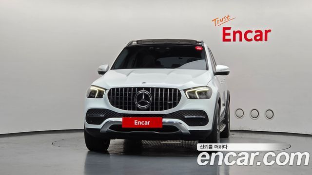 Mercedes-Benz GLE-Class GLE300d 4MATIC — пробег 73 604 км — фото 3 из 5