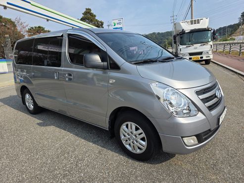 Hyundai Starex 12-Seater Wagon Smart — пробег 151 791 км — фото 3 из 5