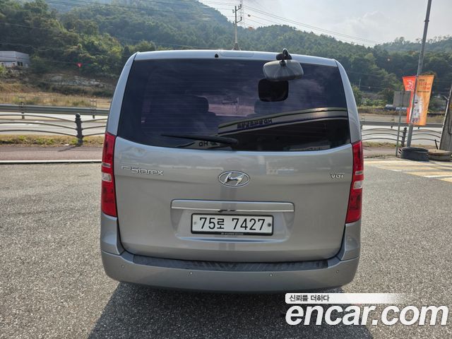 Hyundai Starex 12-Seater Wagon Smart — пробег 151 791 км — фото 5 из 5