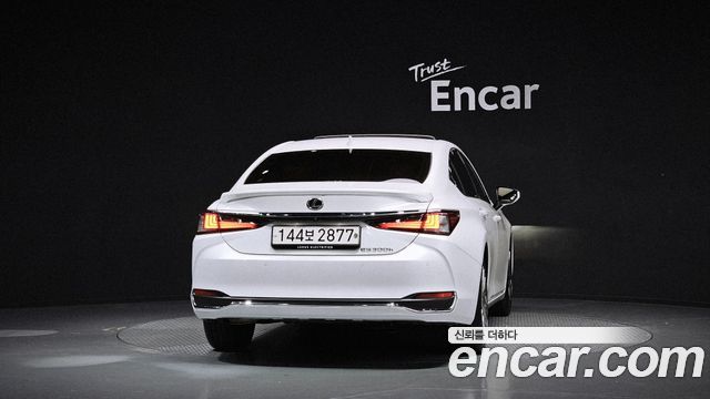 Lexus ES из Кореи Encar