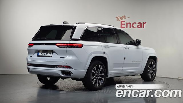 Jeep Cherokee L 3.6 Overland — пробег 34 995 км — фото 2 из 5