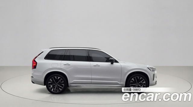 Volvo XC90 B6 Ultra Bright — пробег 2 625 км — фото 3 из 5