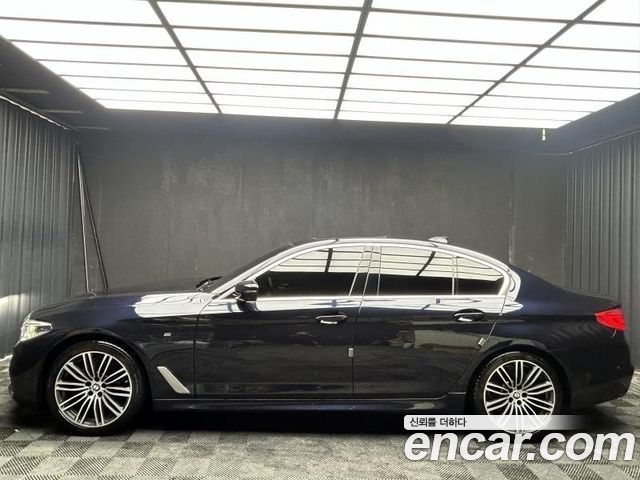 BMW 5-Series 530i xDrive M Sport Package Plus — пробег 129 442 км — фото 3 из 5