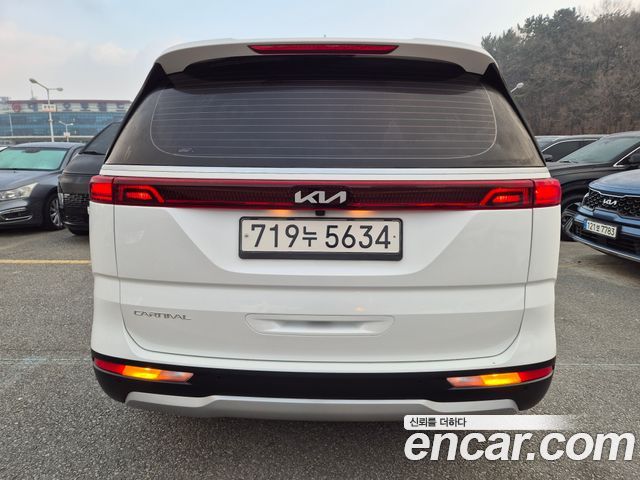 Kia Carnival Diesel 11-Seater Prestige — пробег 47 690 км — фото 5 из 5