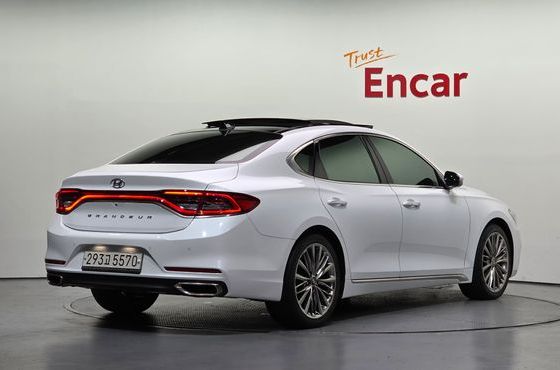 Hyundai Grandeur 2.4 Premium — пробег 127 959 км — фото 2 из 5