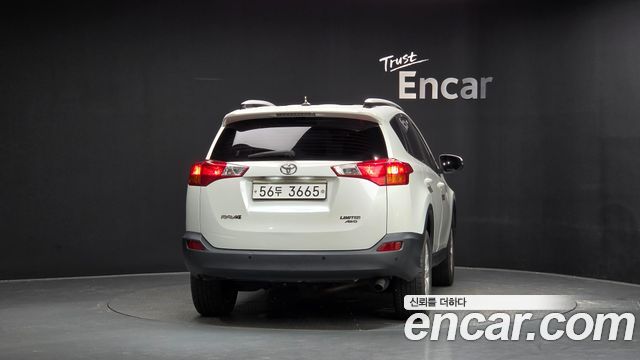 Toyota RAV4 2.5 4WD 4th — пробег 112 457 км — фото 4 из 5