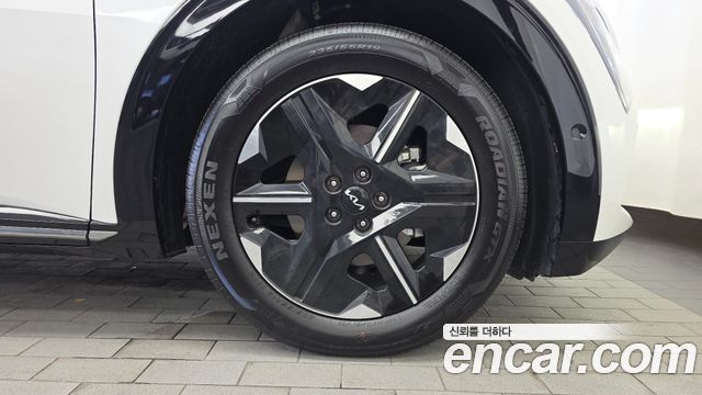 Kia EV6 Long Range 2WD Earth — пробег 13 720 км — фото 5 из 5