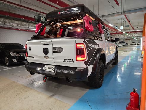 Dodge Ram Pick Up 5.7 — пробег 28 800 км — фото 3 из 5