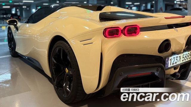 Ferrari SF90 4.0 — пробег 3 500 км — фото 2 из 5