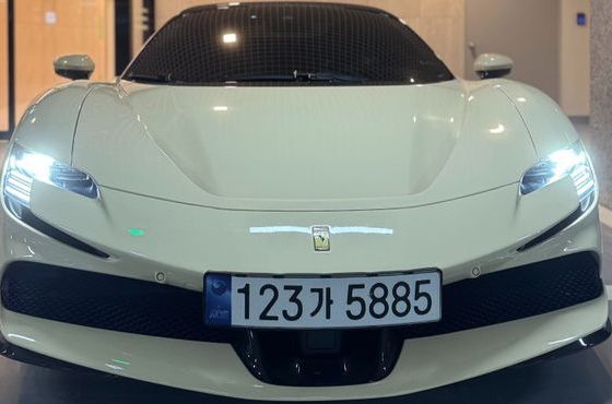 Ferrari SF90 4.0 — пробег 3 500 км — фото 3 из 5