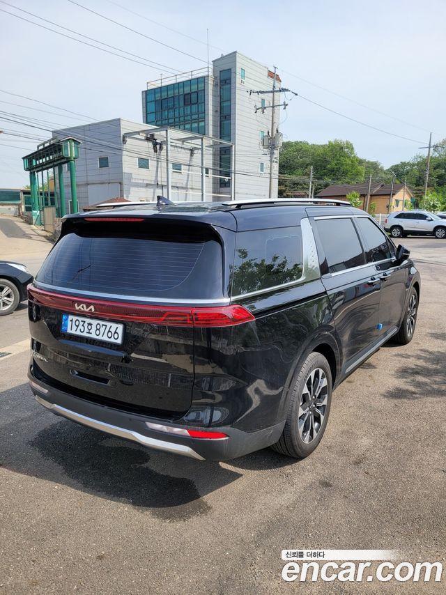 Kia Carnival 9-Seater Noblesse — пробег 70 000 км — фото 3 из 5