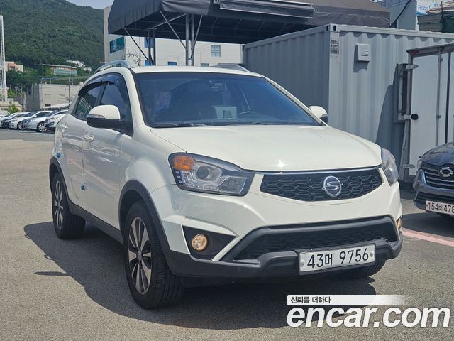 Ssangyong KORANDO 2.0 CVT 2WD Deluxe — пробег 187 698 км — фото 3 из 5