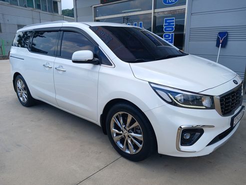 Kia Carnival 9-Seater Prstige — пробег 74 539 км — фото 3 из 5