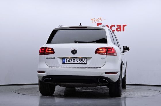 Volkswagen Touareg V6 3.0 TDI Bluemotion 7P5 — пробег 165 418 км — фото 4 из 5