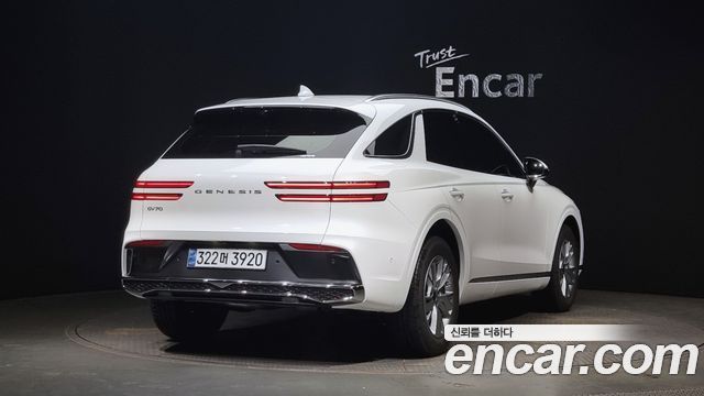 Genesis GV70 2.5T Gasoline 2WD — пробег 9 352 км — фото 2 из 5