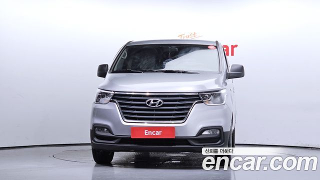 Hyundai Starex Van 5-Seater Style — пробег 78 336 км — фото 3 из 5