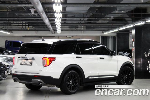 Ford Explorer 2.3 LimIted 4WD — пробег 82 700 км — фото 4 из 5
