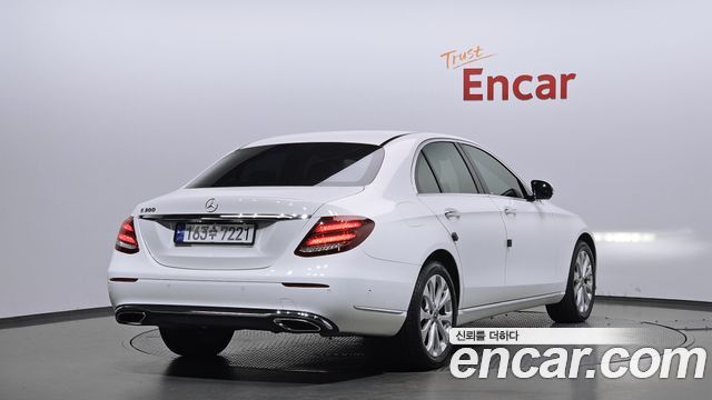 Mercedes-Benz E-Class из Кореи Encar