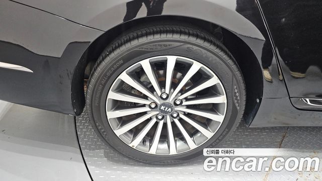 Kia K7 из Кореи Encar