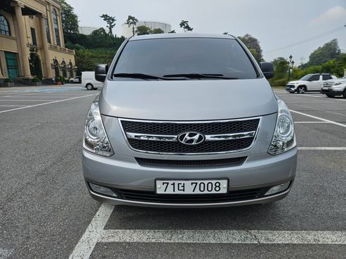 Hyundai Starex 11-Seater Wagon HVX VIP PACK — пробег 141 000 км — фото 1 из 5