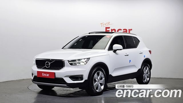 Volvo XC40 B4 Momentum — пробег 80 968 км — фото 1 из 5