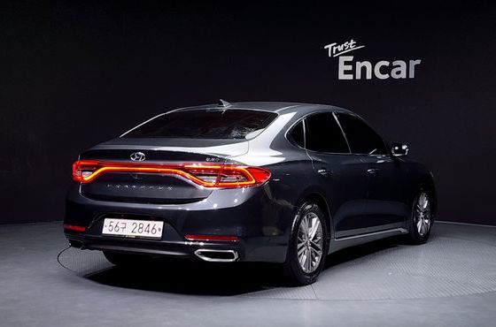 Hyundai Grandeur 2.2 Diesel Premium — пробег 183 574 км — фото 2 из 5