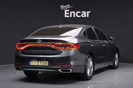 Hyundai Grandeur 2.4 Premium — пробег 40 706 км — фото 2 из 5