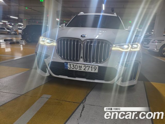 BMW X7 xDrive 40i M Sport 6STR — пробег 72 700 км — фото 2 из 5