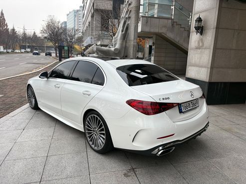 Mercedes-Benz C-Class C300 4MATIC AMG Line — пробег 27 000 км — фото 2 из 5