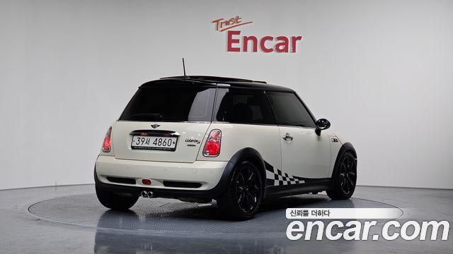 Mini Cooper из Кореи Encar