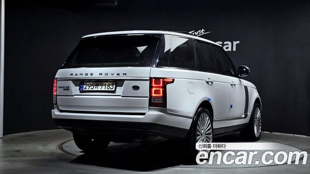 Land Rover Range Rover 5.0 SC Vogue SE — пробег 66 767 км — фото 2 из 5