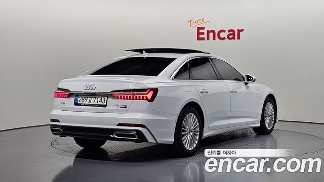 Audi A6 45 TFSI Quattro Premium — пробег 49 835 км — фото 2 из 5