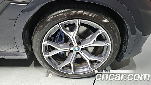 BMW X6 xDrive40i M Sport — пробег 29 778 км — фото 5 из 5