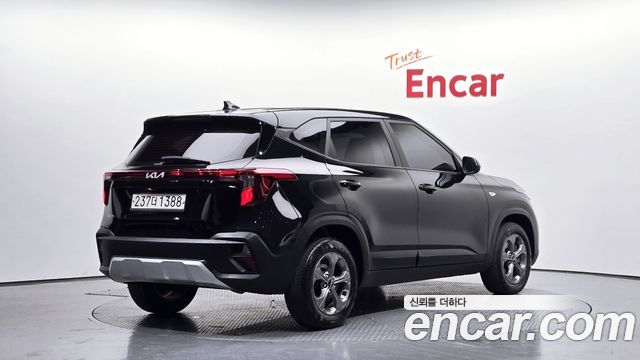 Kia Seltos из Кореи Encar