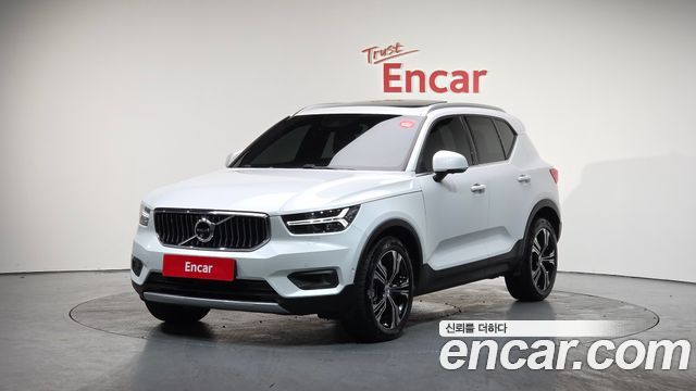 Volvo XC40 B4 Inscription — пробег 53 393 км — фото 1 из 5