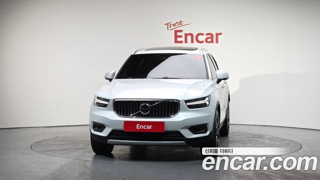 Volvo XC40 B4 Inscription — пробег 53 393 км — фото 3 из 5