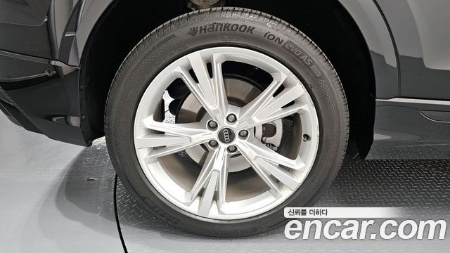 Audi Q8 из Кореи Encar