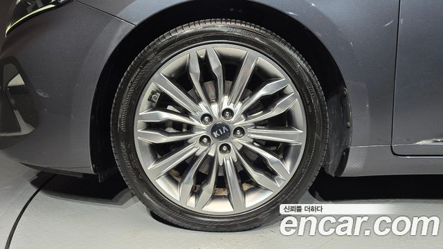Kia K7 из Кореи Encar
