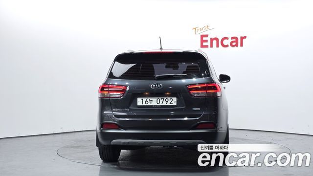 Kia Sorento Diesel 2.0 2WD Prestige — пробег 68 033 км — фото 4 из 5